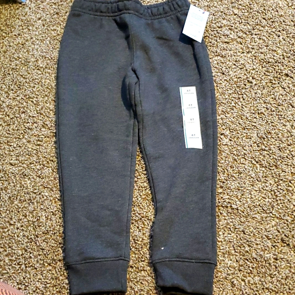 Cat & jack 4t boys gray jogger NWT